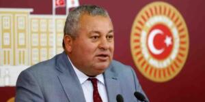 Spiker, Aldığı Maaşı Duyunca Hayretler İçinde Kaldı.