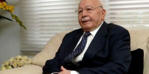 eski Başbakan Necmettin Erbakan