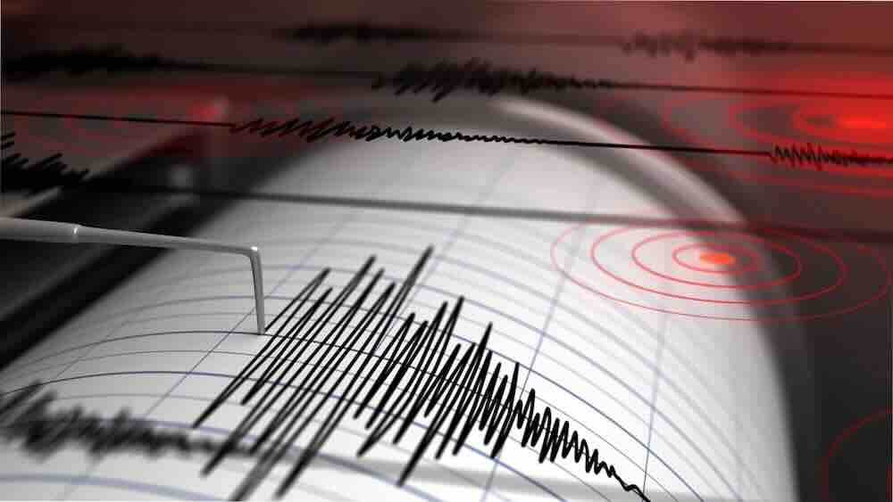 Yer Sarsıldı: 7 Şiddetinde Deprem!